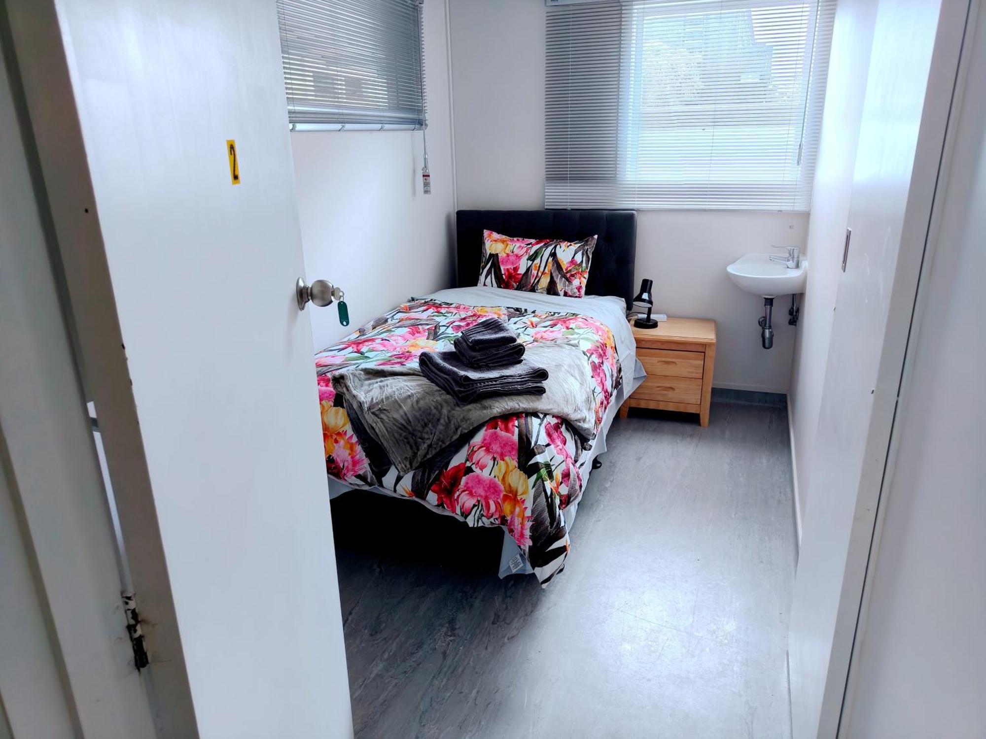 Milford Central Budget Friendly Rooms Auckland Bagian luar foto